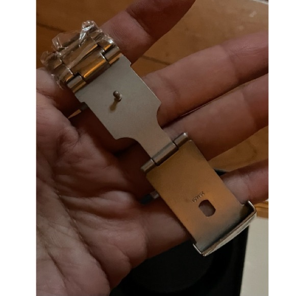 NWT FOSSIL GORGEOUS SLVER WATCH! NEVER WORN BRAND NEW! - Picture 7 of 9